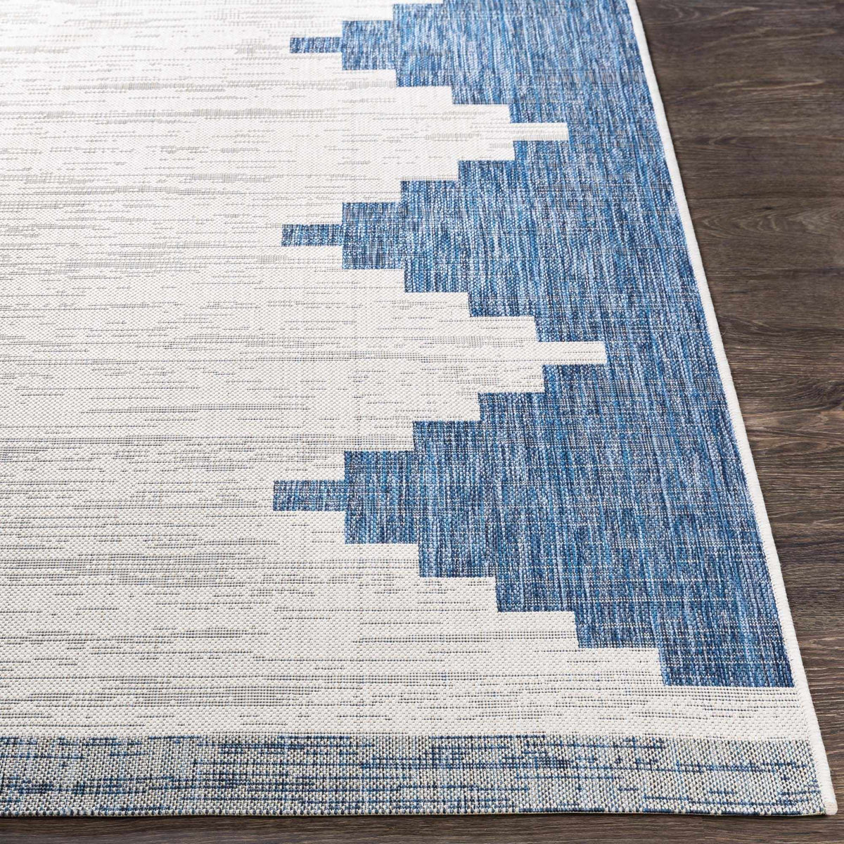 Hauteloom Billinghay BLLWR Navy Machine Made Polypropylene Rug