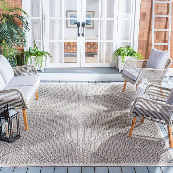 safavieh clearance bermuda bmu811b cream rug