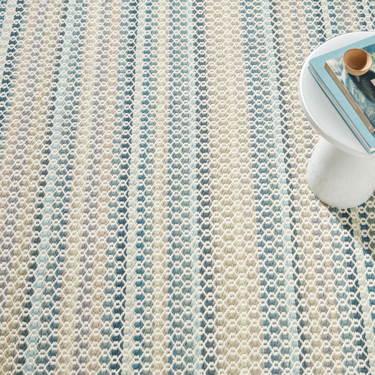 dash albert poppy da2024 blue rug