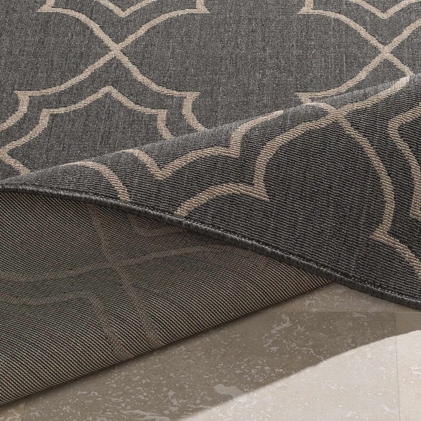 Hauteloom Chertsey CHE Black Machine Made Olefin Rug