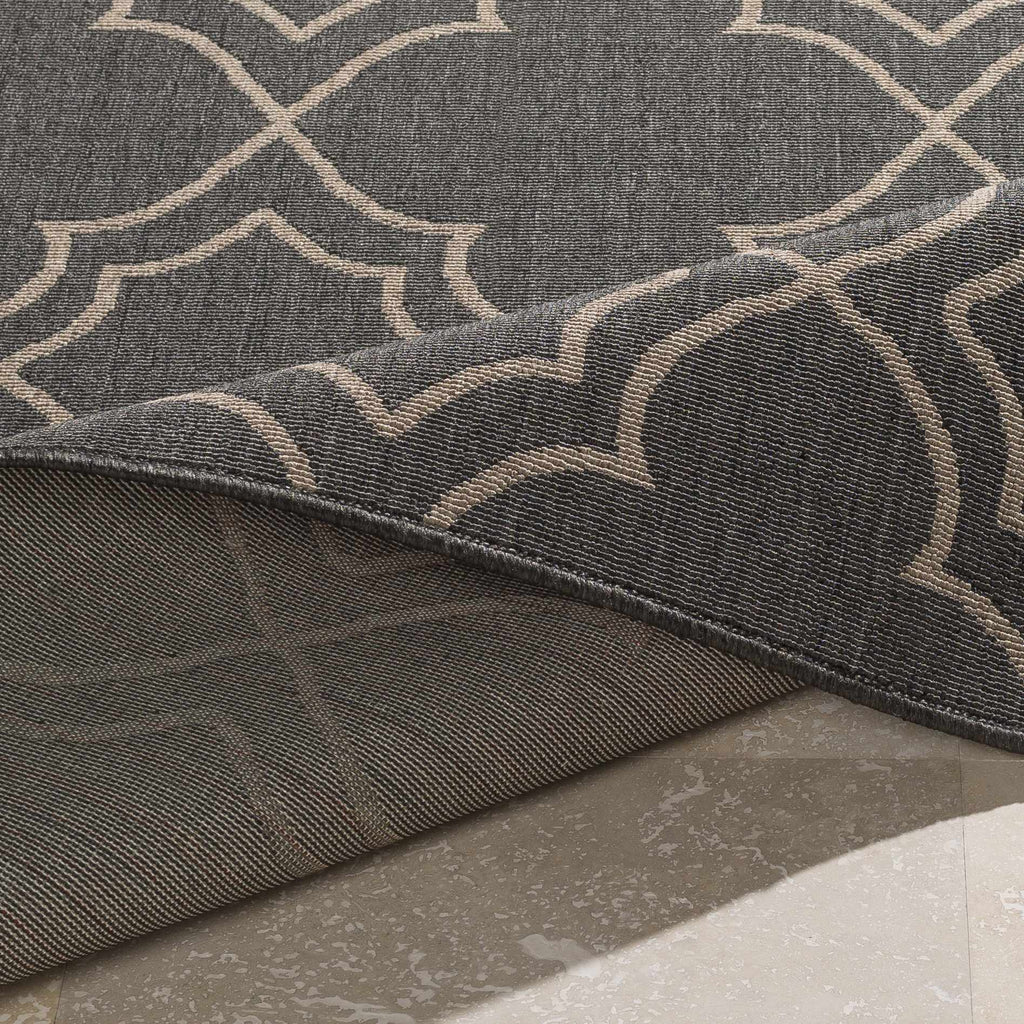 Hauteloom Chertsey CHE Black Machine Made Olefin Rug