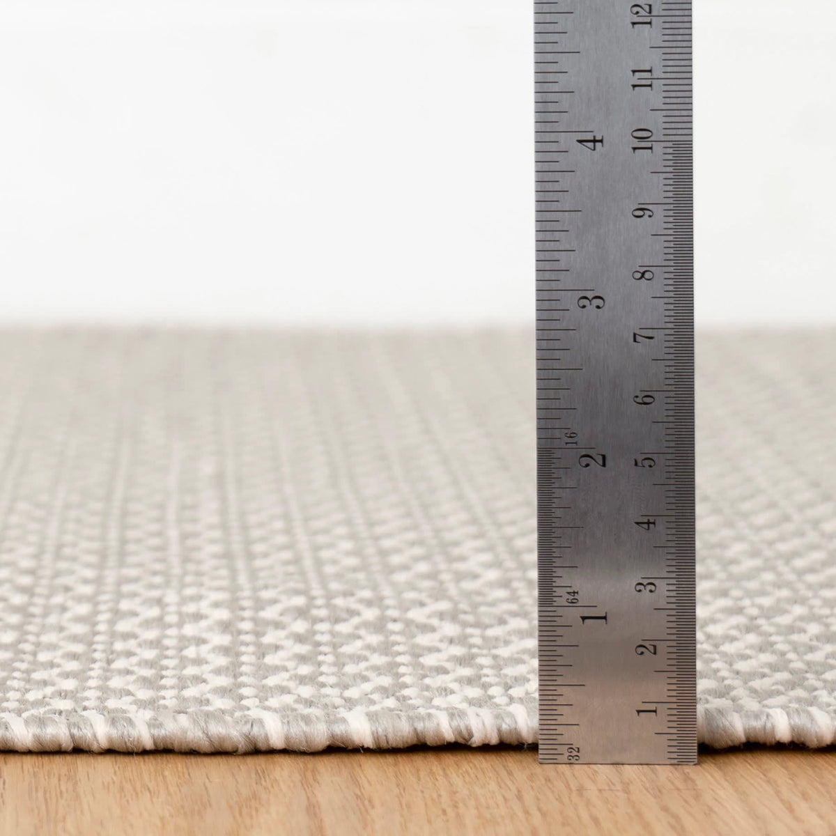dash albert finn da2144 platinum rug