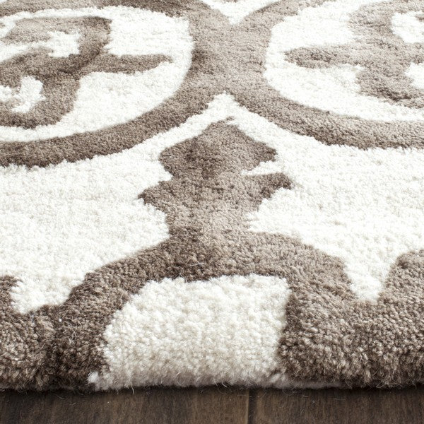 safavieh clearance dip dyes ddy711f ivory rug