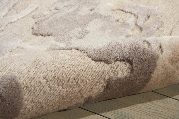 Nourison Divine DiV05 Ash Rug