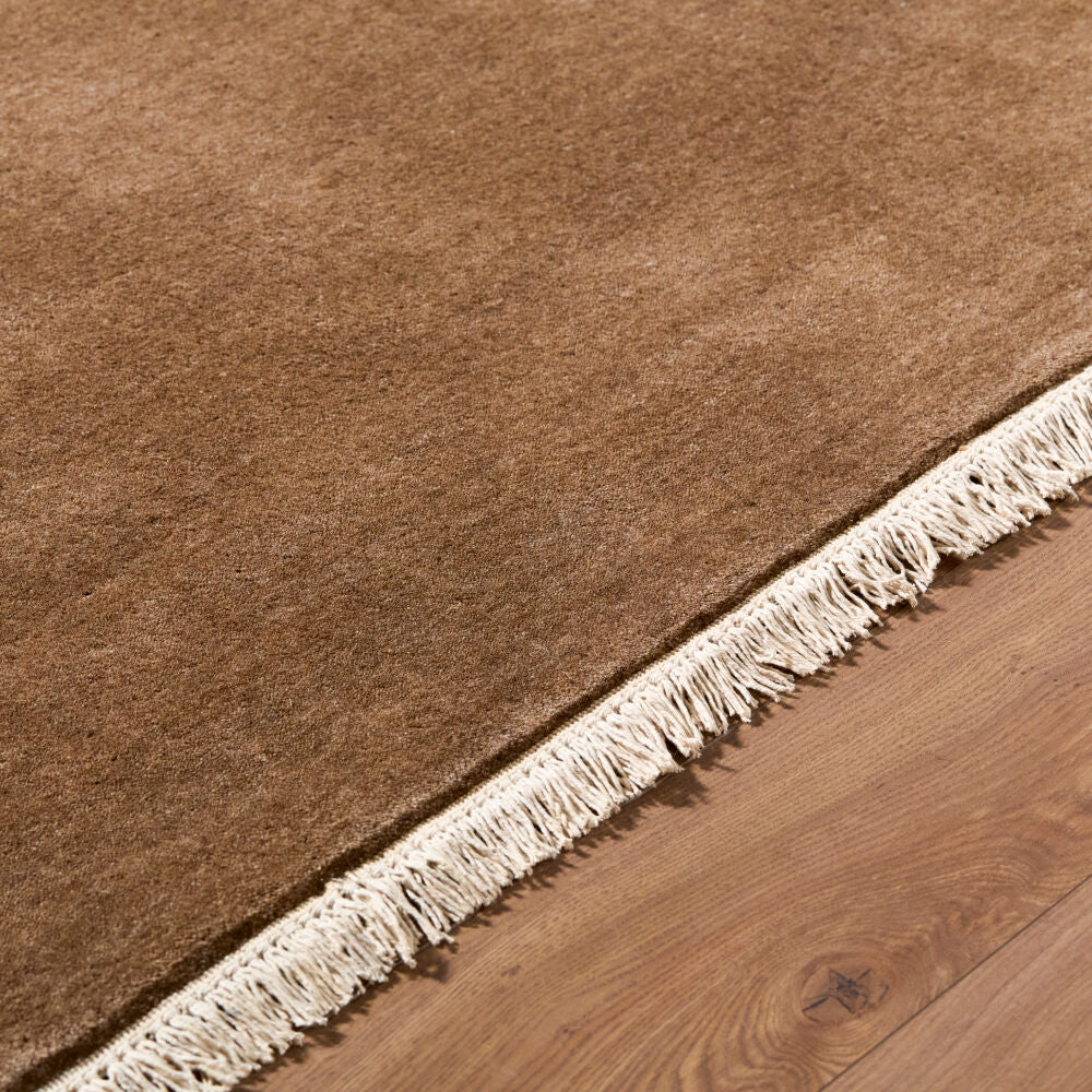 surya evergreen evg 2314 chestnut rug