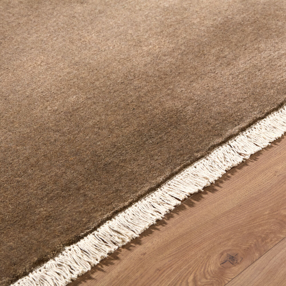 surya evergreen evg 2316 umber rug