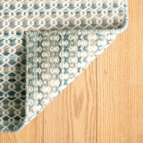 dash albert poppy da2024 blue rug