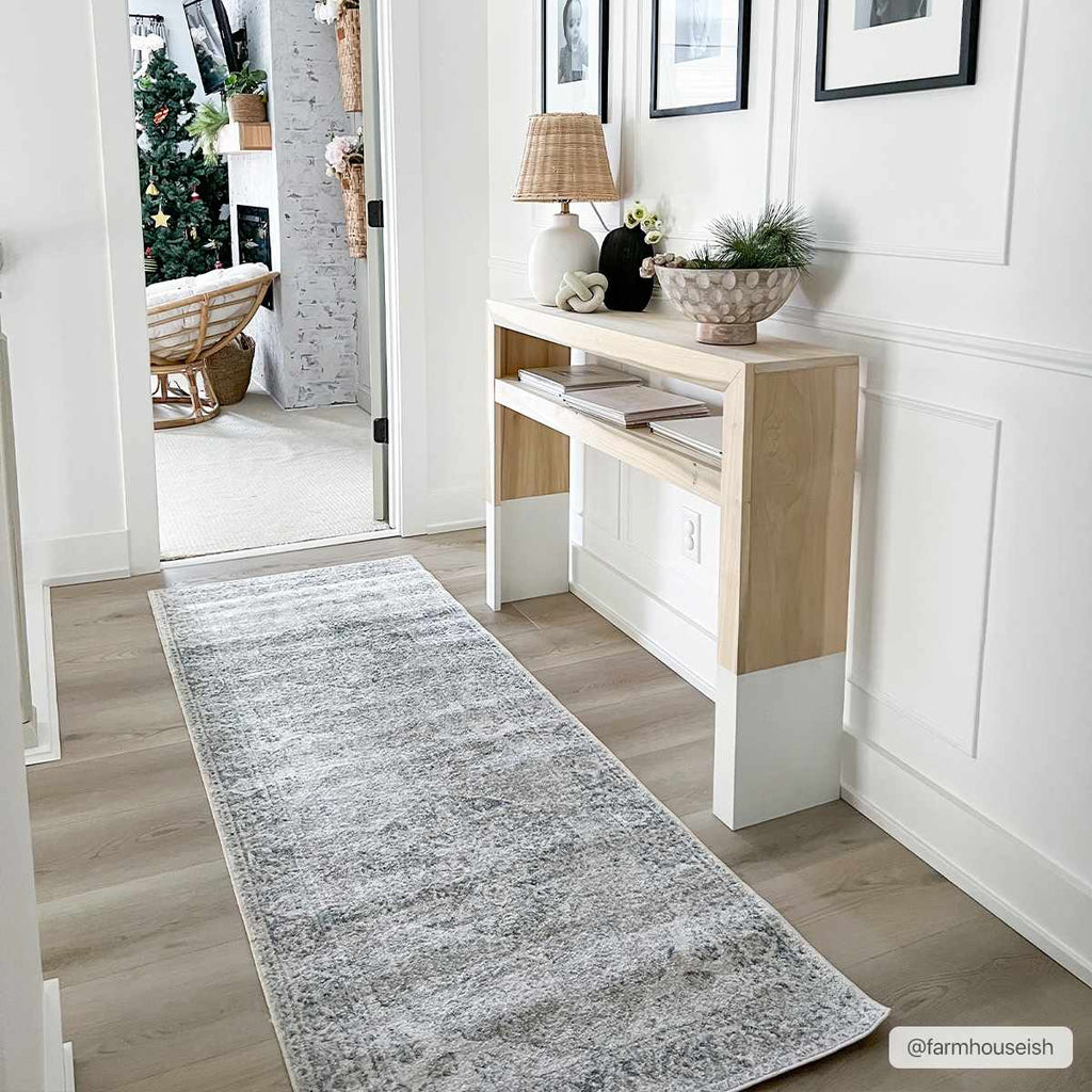 Hauteloom Rudo SLLIRUDOAA3 Gray Machine Made Polyester Rug