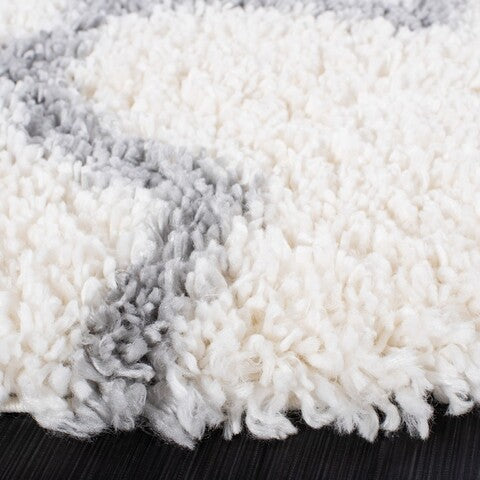 safavieh clearance fontana shag 800 fnt818a cream rug