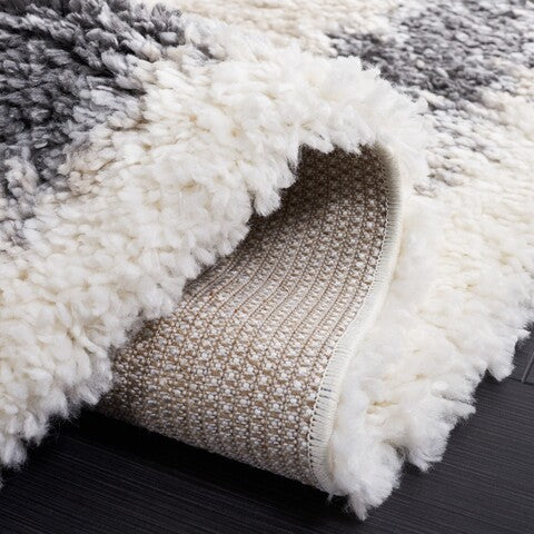 safavieh clearance fontana shag 800 fnt829a ivory rug