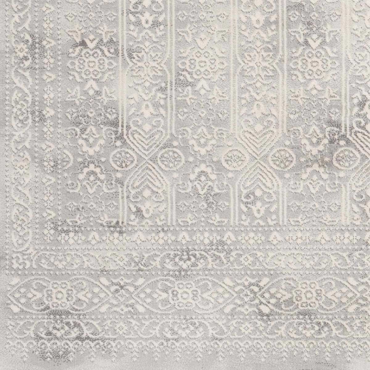 Hauteloom Glyncorrwg GLYNC Light Gray Machine Made Polypropylene Rug