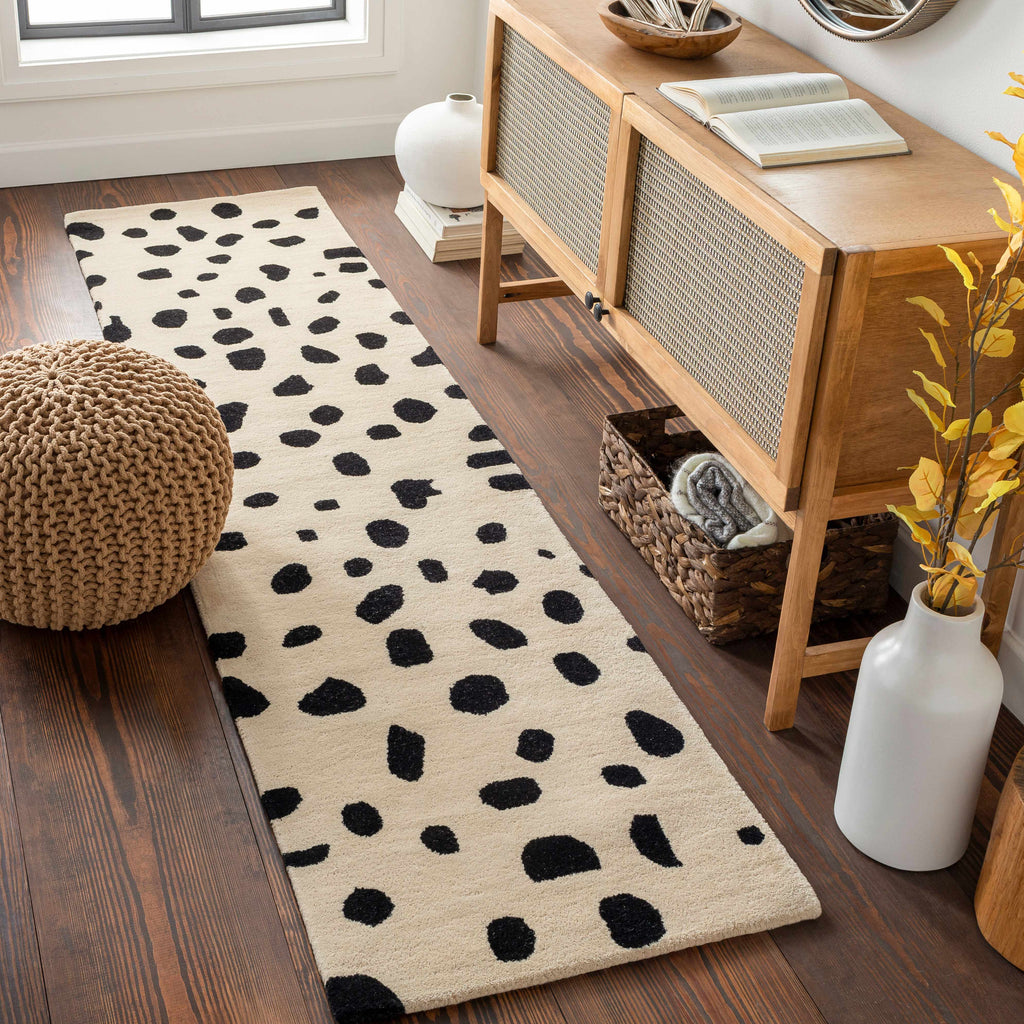 Hauteloom Guiseley GUI Black Hand Tufted Wool Rug