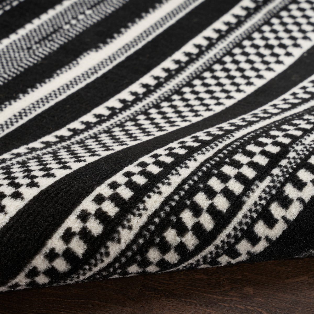 nourison grafix grf41 black white rug