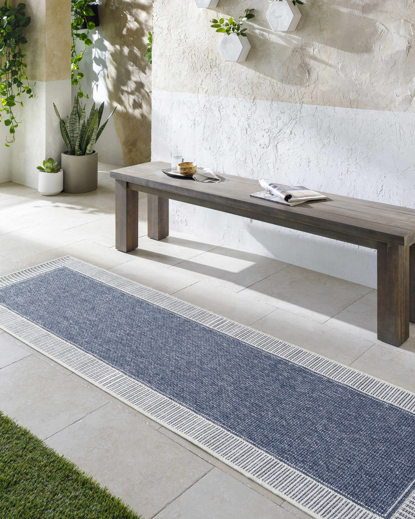 Hauteloom Hettick HET White Machine Made Olefin Rug