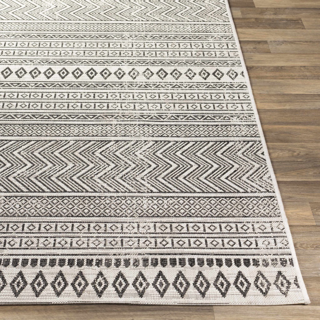 Hauteloom Imboden IMBO Black Machine Made Polypropylene Rug