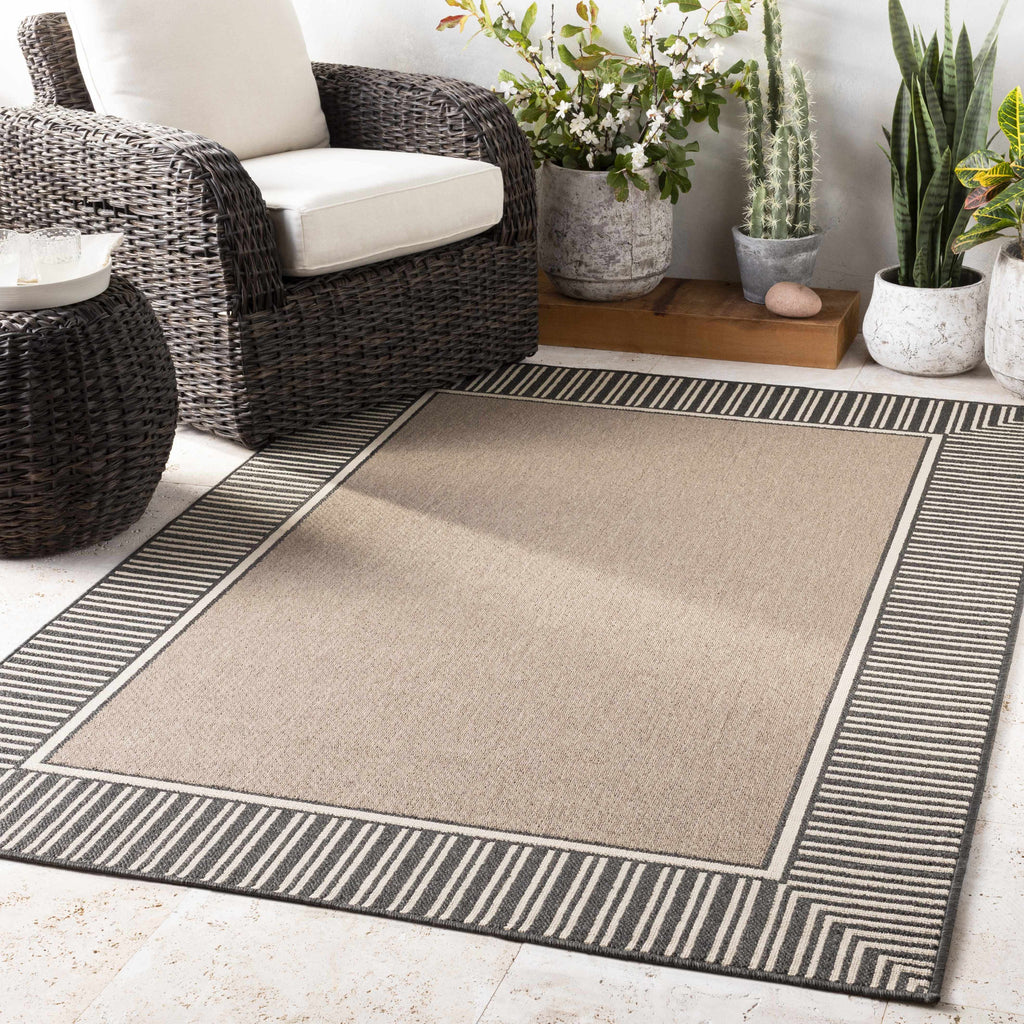 Hauteloom Kidron KID Black Machine Made Olefin Rug