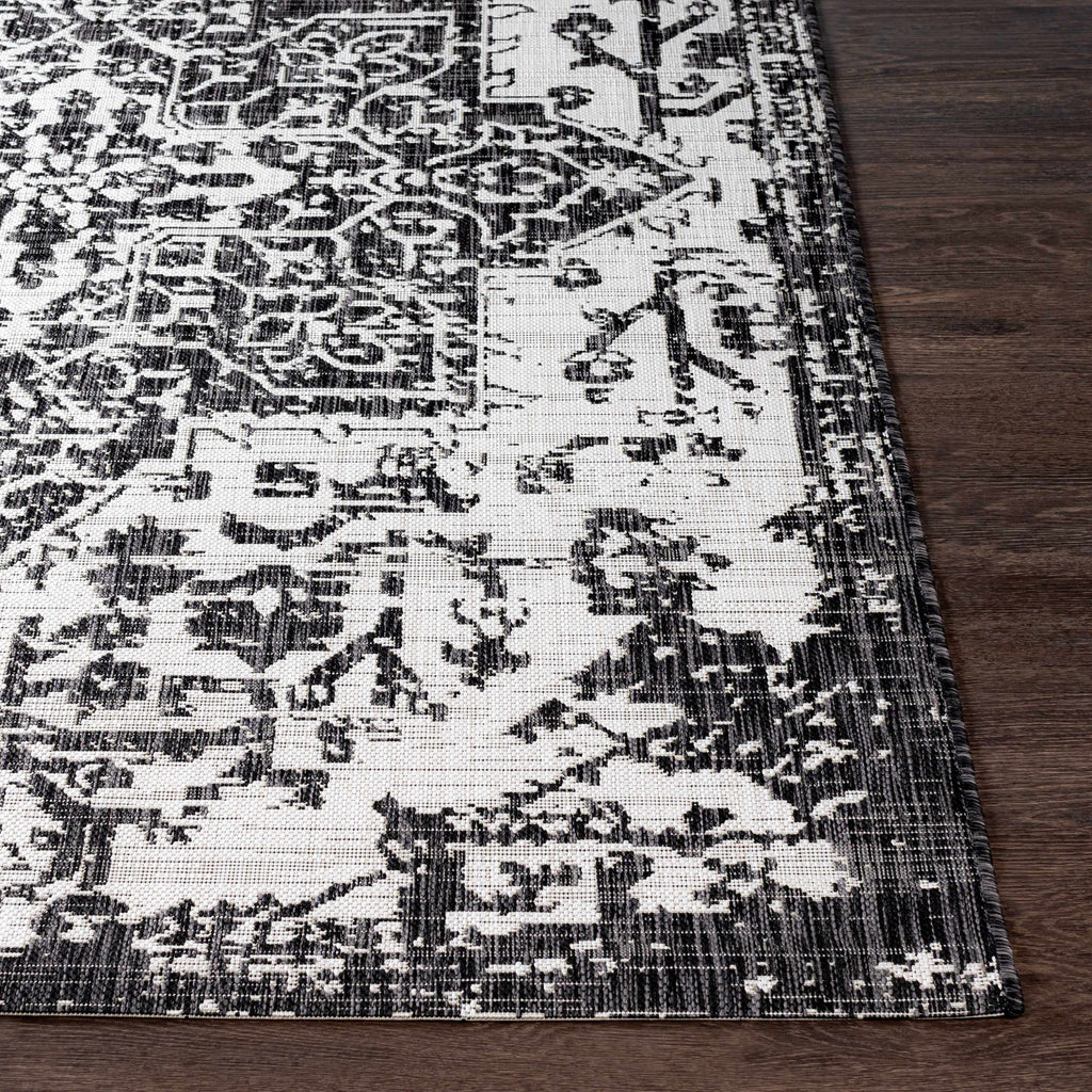 Hauteloom Kilmacolm KLMC Black Machine Made Polypropylene Rug