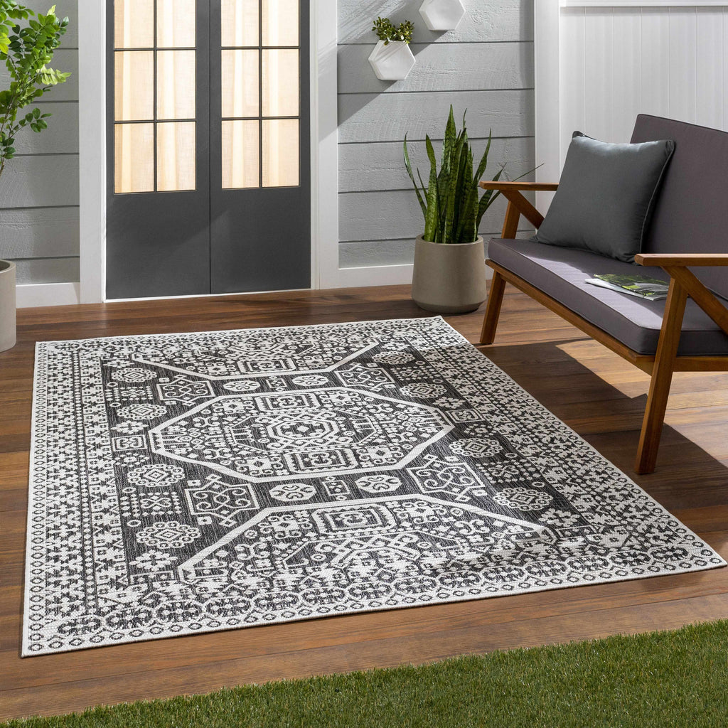 Hauteloom Kingscliff KNGRA Black Machine Made Polypropylene Rug