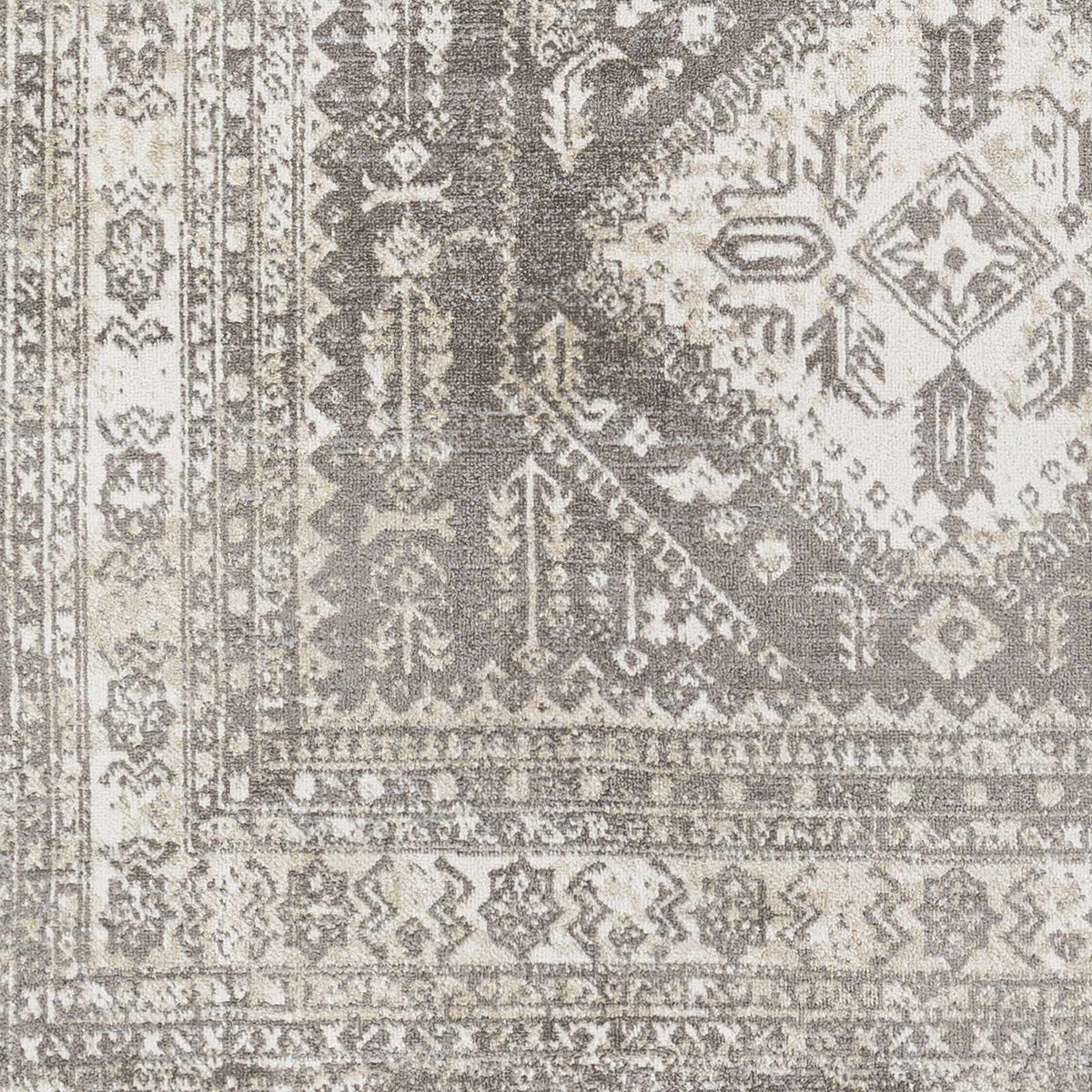 Hauteloom Kingscourt KNGSJ Cream Machine Made Polyester Rug