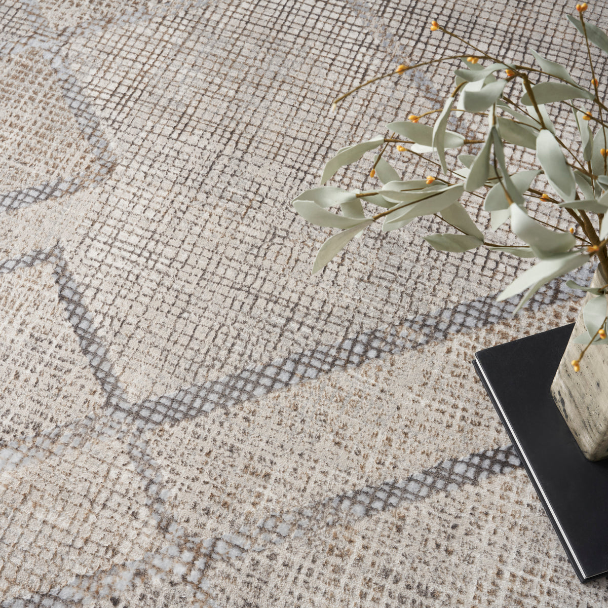 nourison iliana ili03 grey rug