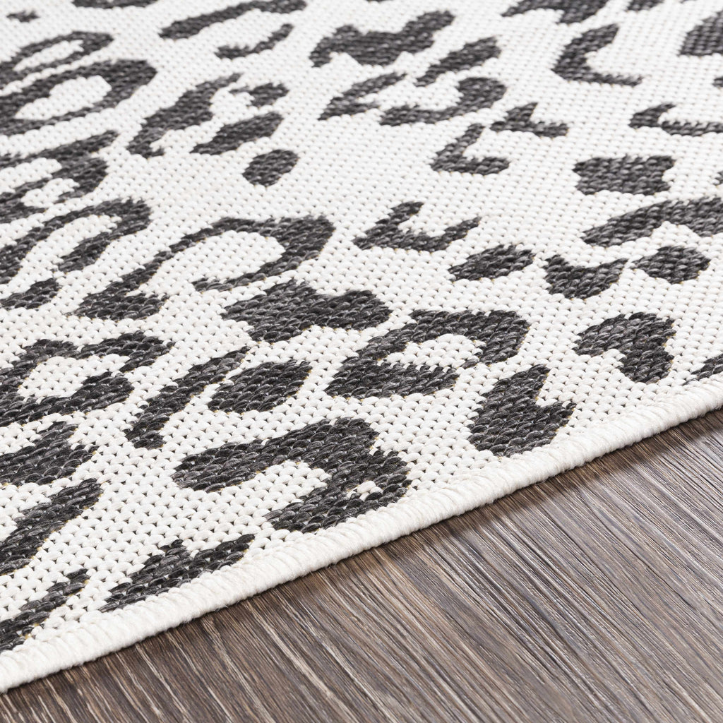 Hauteloom Alderbury LDRB Black Machine Made Polypropylene Rug