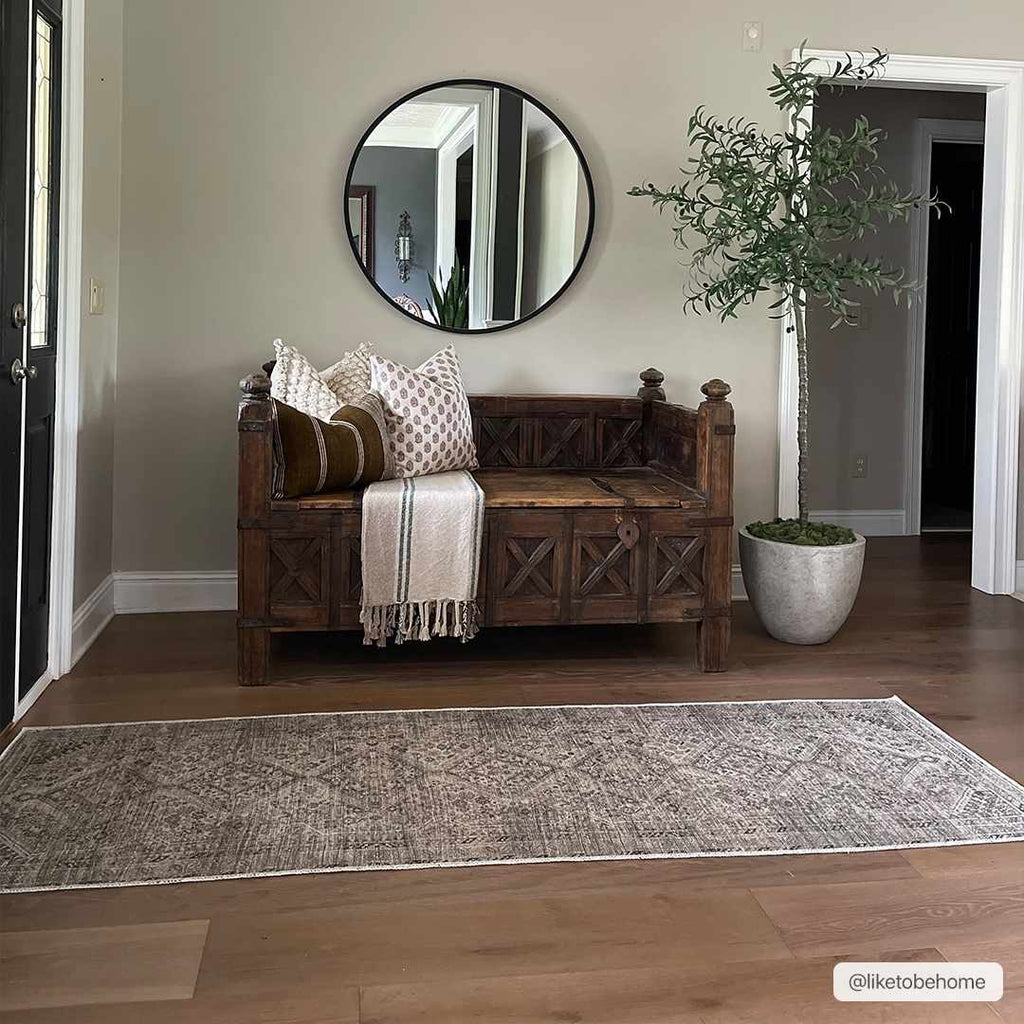 Hauteloom Barny SAMABARNYA5 Ivory Machine Made Polyester Rug