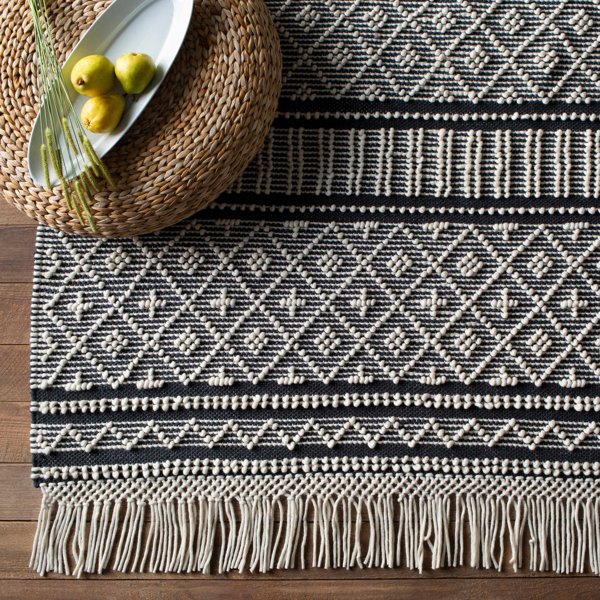 Hauteloom Leon LNHW White Woven/Flatwoven Wool Rug