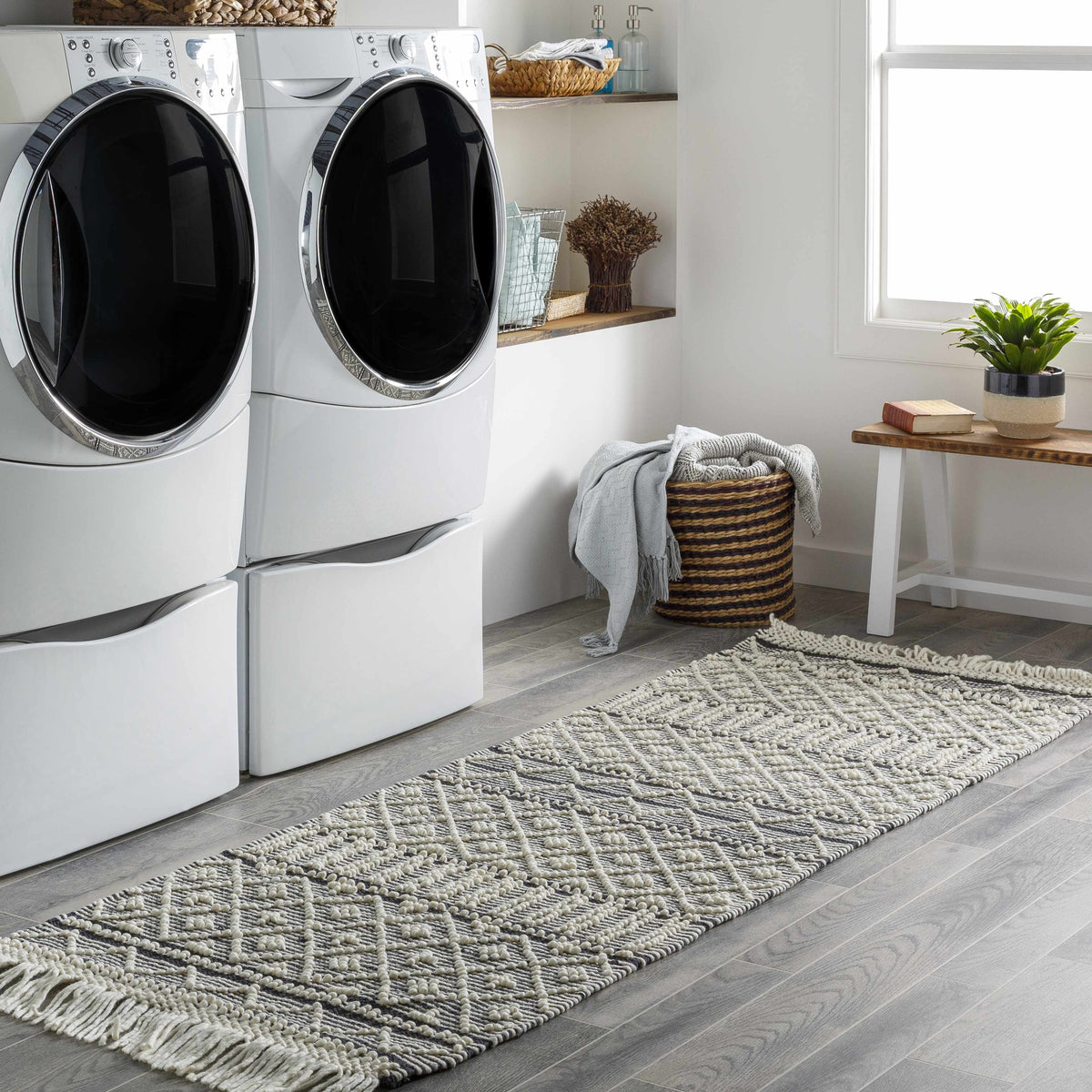 Hauteloom Leon LNHW White Woven/Flatwoven Wool Rug