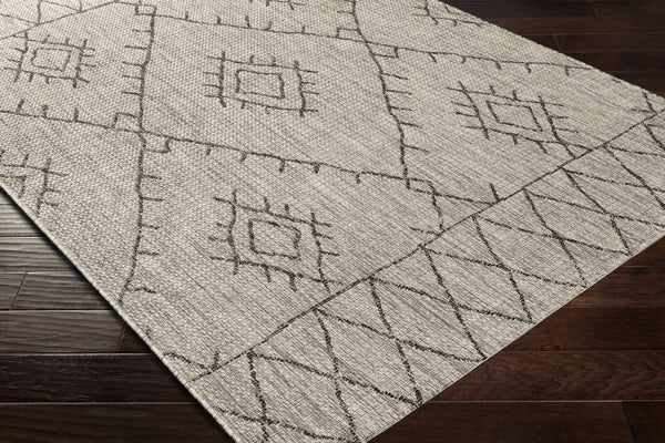 Hauteloom Marwood MARW Black Machine Made Polypropylene Rug