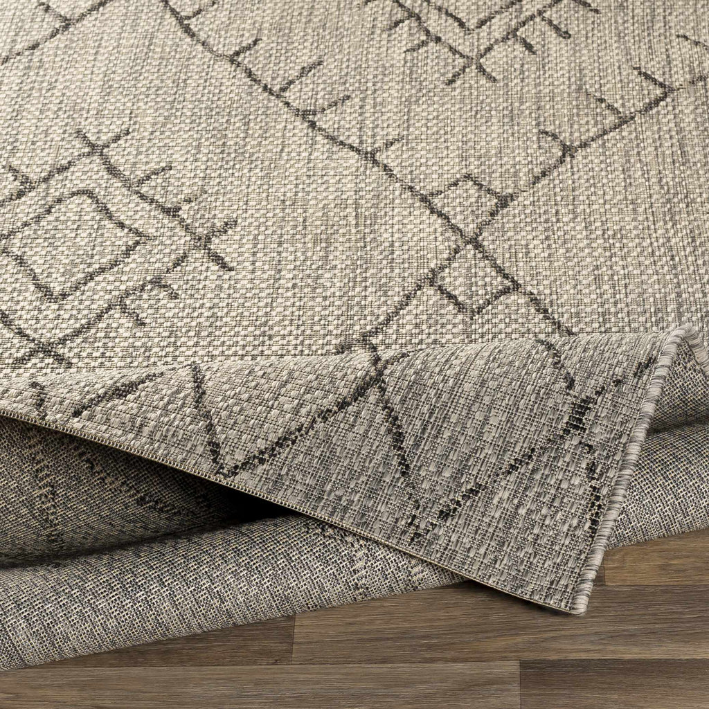 Hauteloom Marwood MARW Black Machine Made Polypropylene Rug