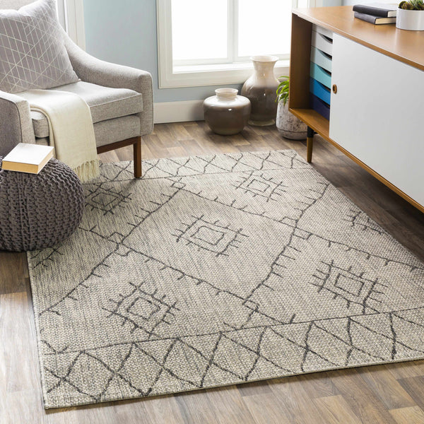 Hauteloom Marwood MARW Black Machine Made Polypropylene Rug