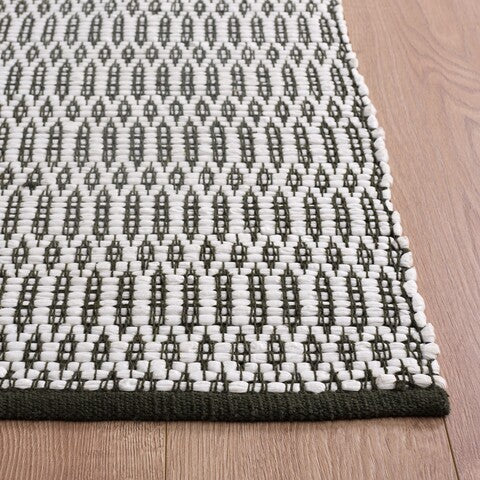 safavieh clearance montauk mtk179y ivory rug