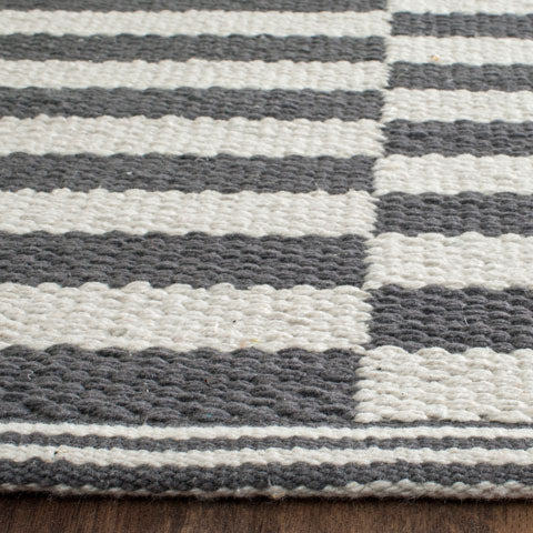 safavieh clearance montauk mtk715a ivory rug