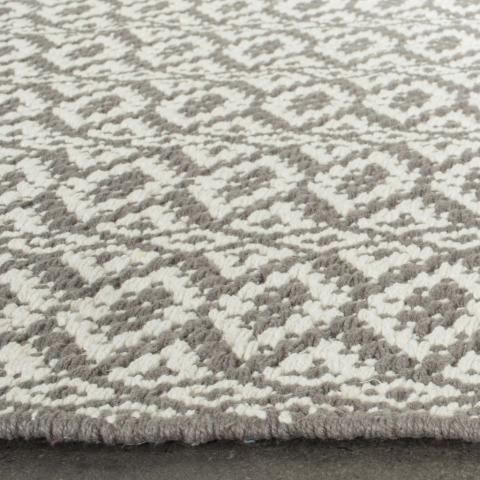 safavieh clearance montauk mtk716a ivory rug