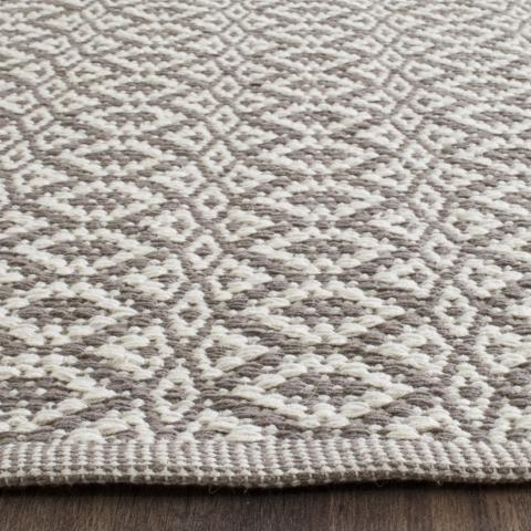 safavieh clearance montauk mtk716a ivory rug
