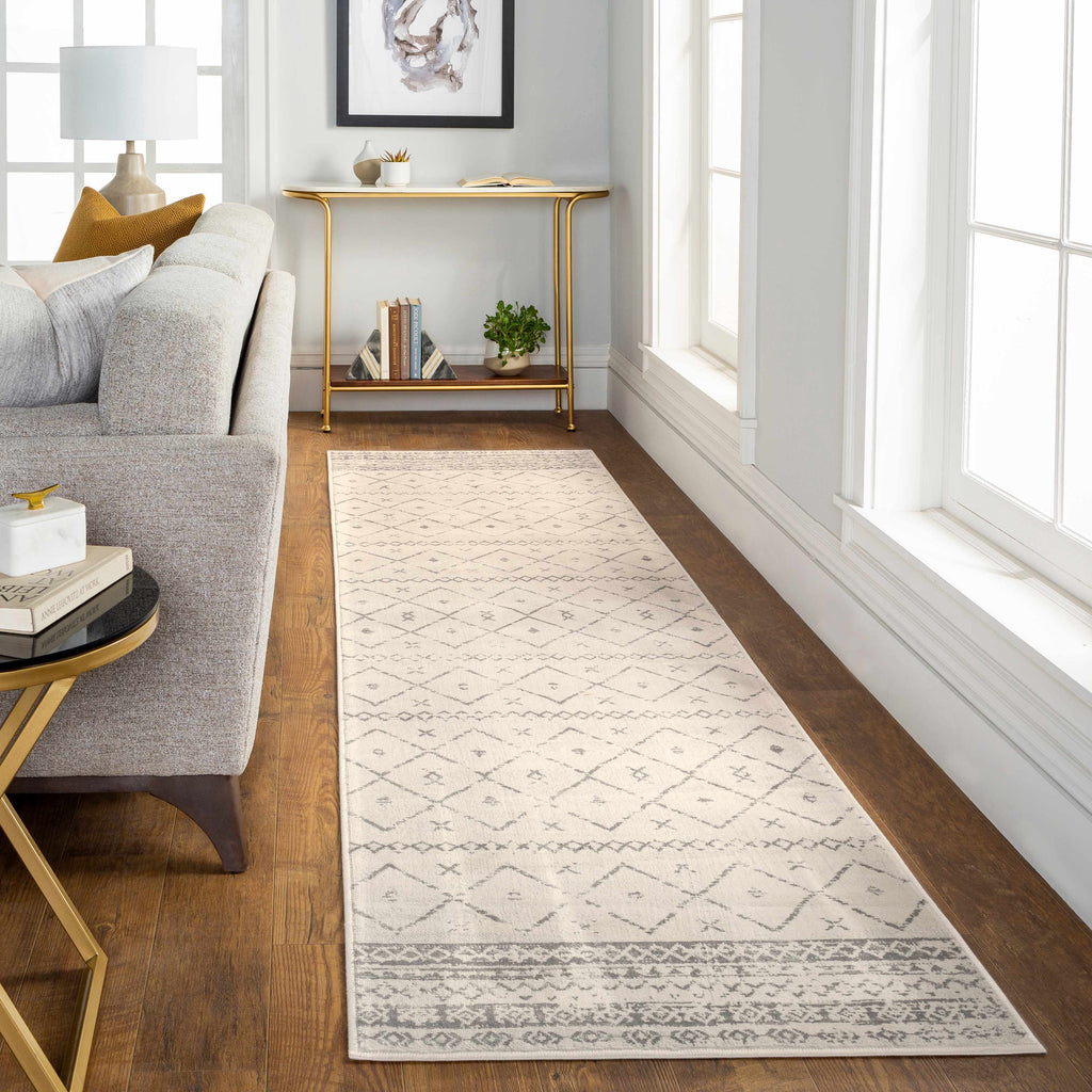 Hauteloom Newville NEWV White Machine Made Polypropylene Rug