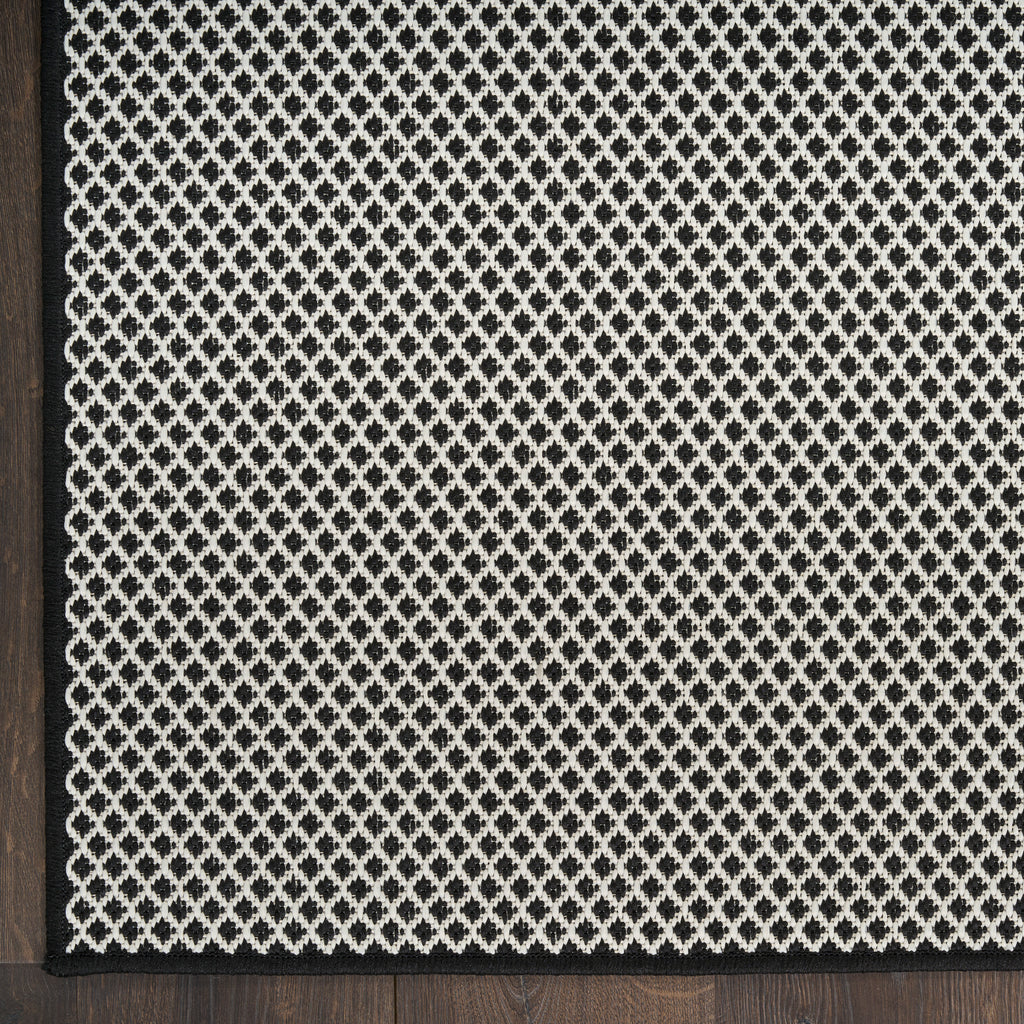 nourison courtyard cou01 black white rug