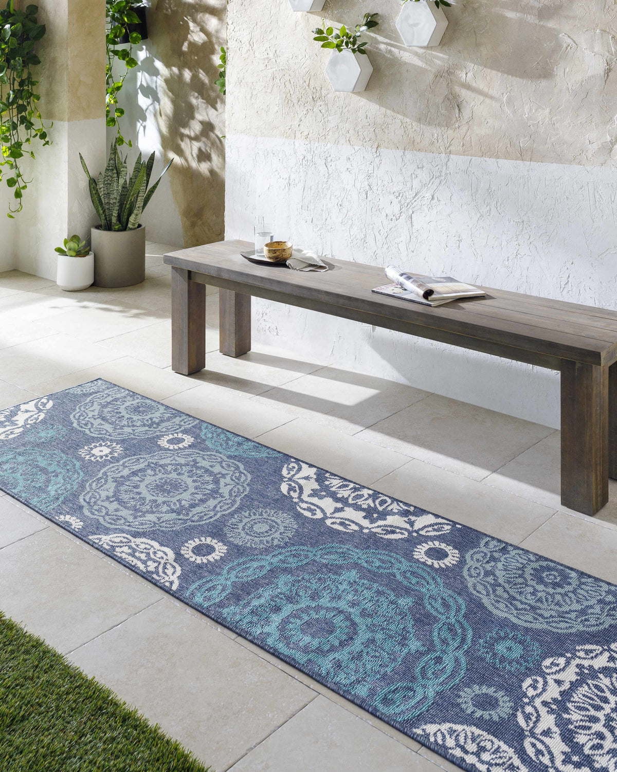 Hauteloom Reasnor REA Teal Machine Made Olefin Rug