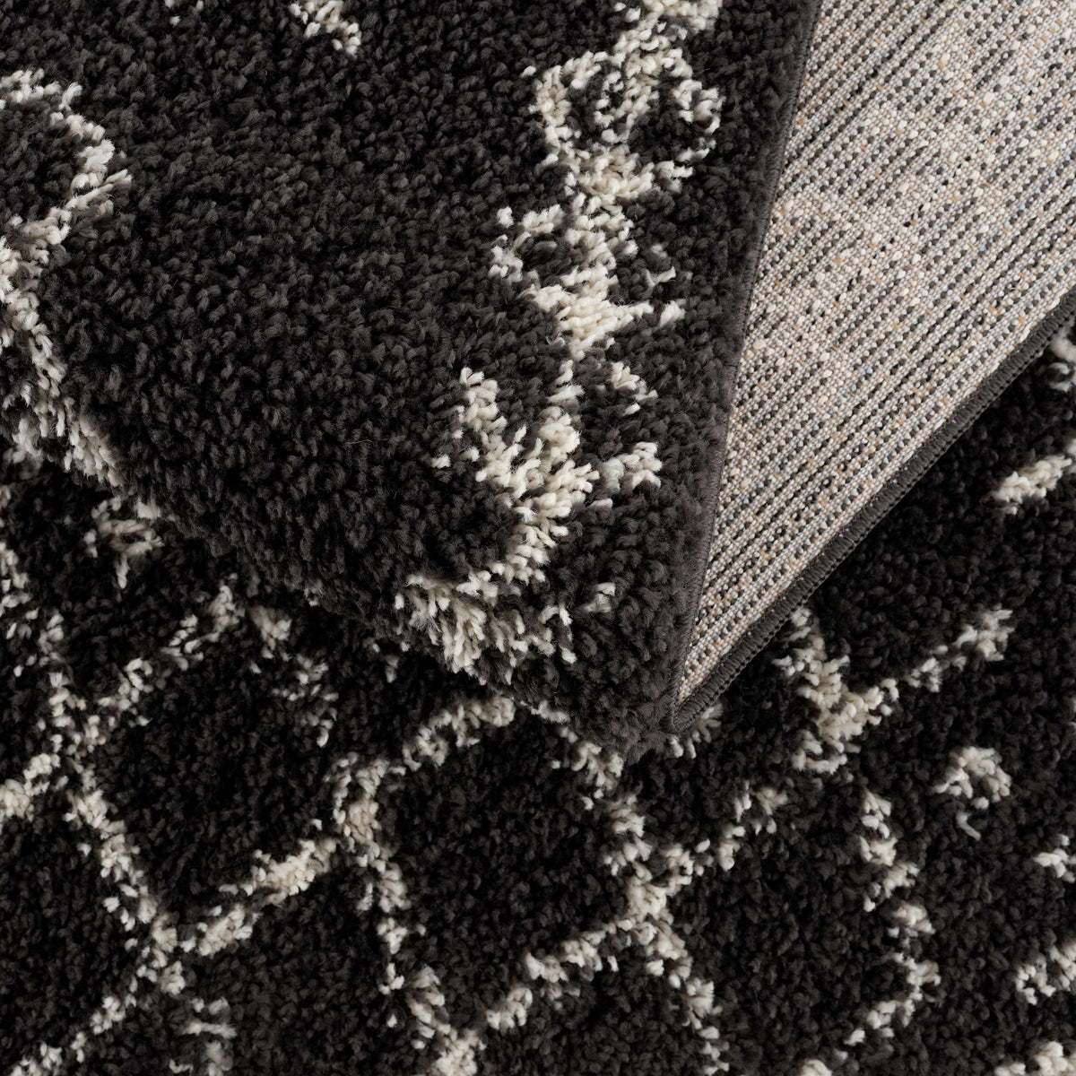 Hauteloom Thetford THET Charcoal Machine Made Polypropylene Rug
