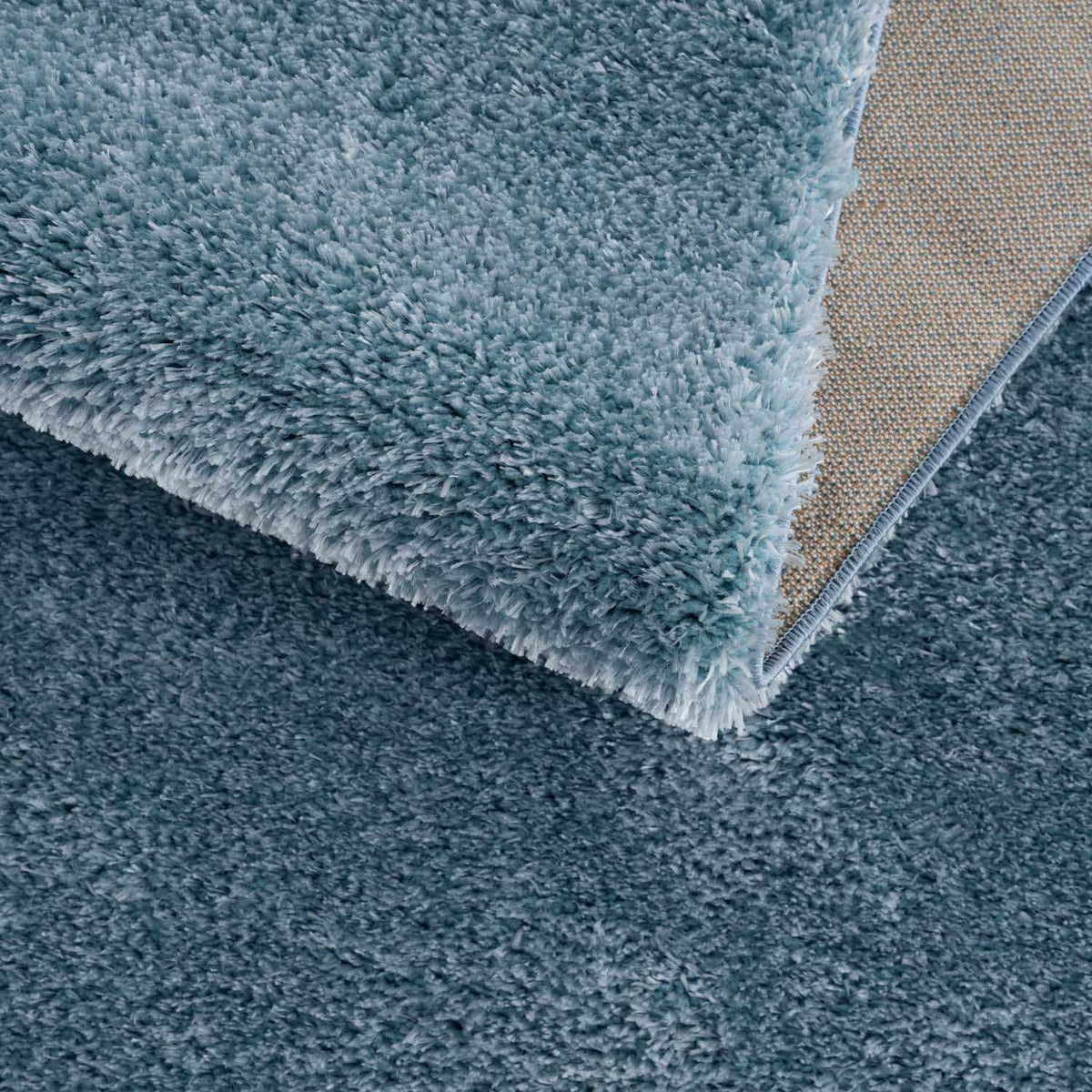 Hauteloom Heavenly HVL6202 Blue Machine Made Polyester Rug