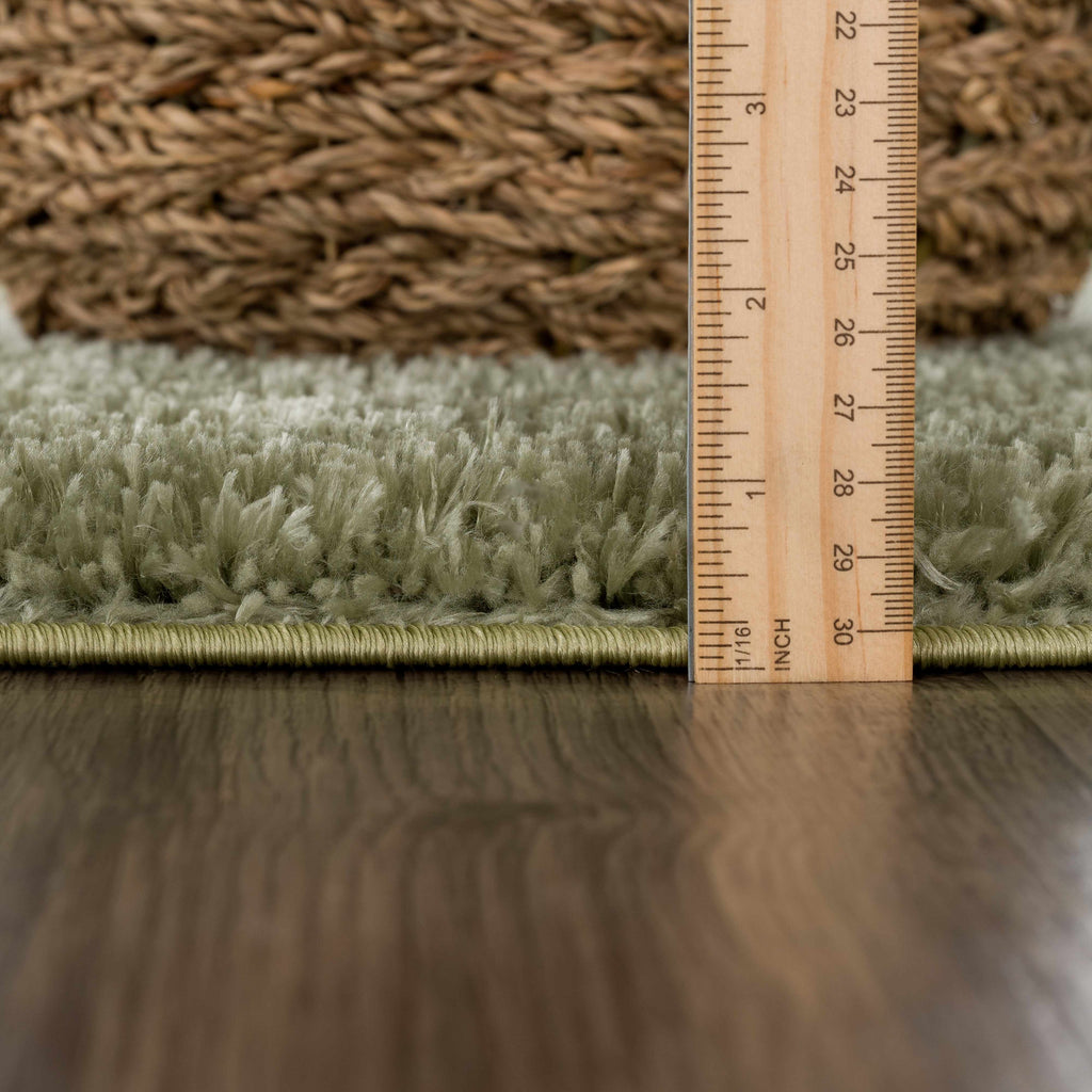 Hauteloom Heavenly HVL6207 Green Machine Made Polyester Rug
