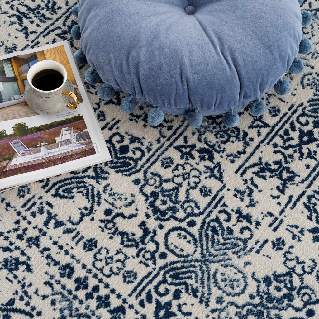 Hauteloom Chopwell CHOPW White Machine Made Polypropylene Rug