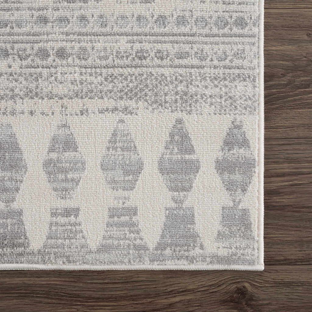 Hauteloom Chinnor CHINN Light Gray Machine Made Polypropylene Rug
