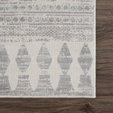Hauteloom Chinnor CHINN Light Gray Machine Made Polypropylene Rug