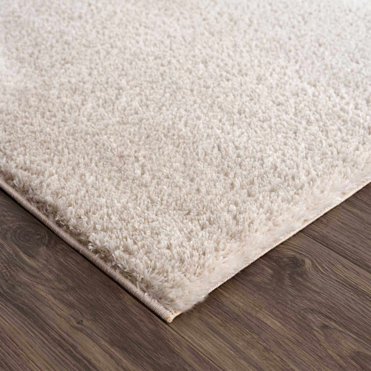 Hauteloom Heavenly HVL6200 Beige Machine Made Polyester Rug