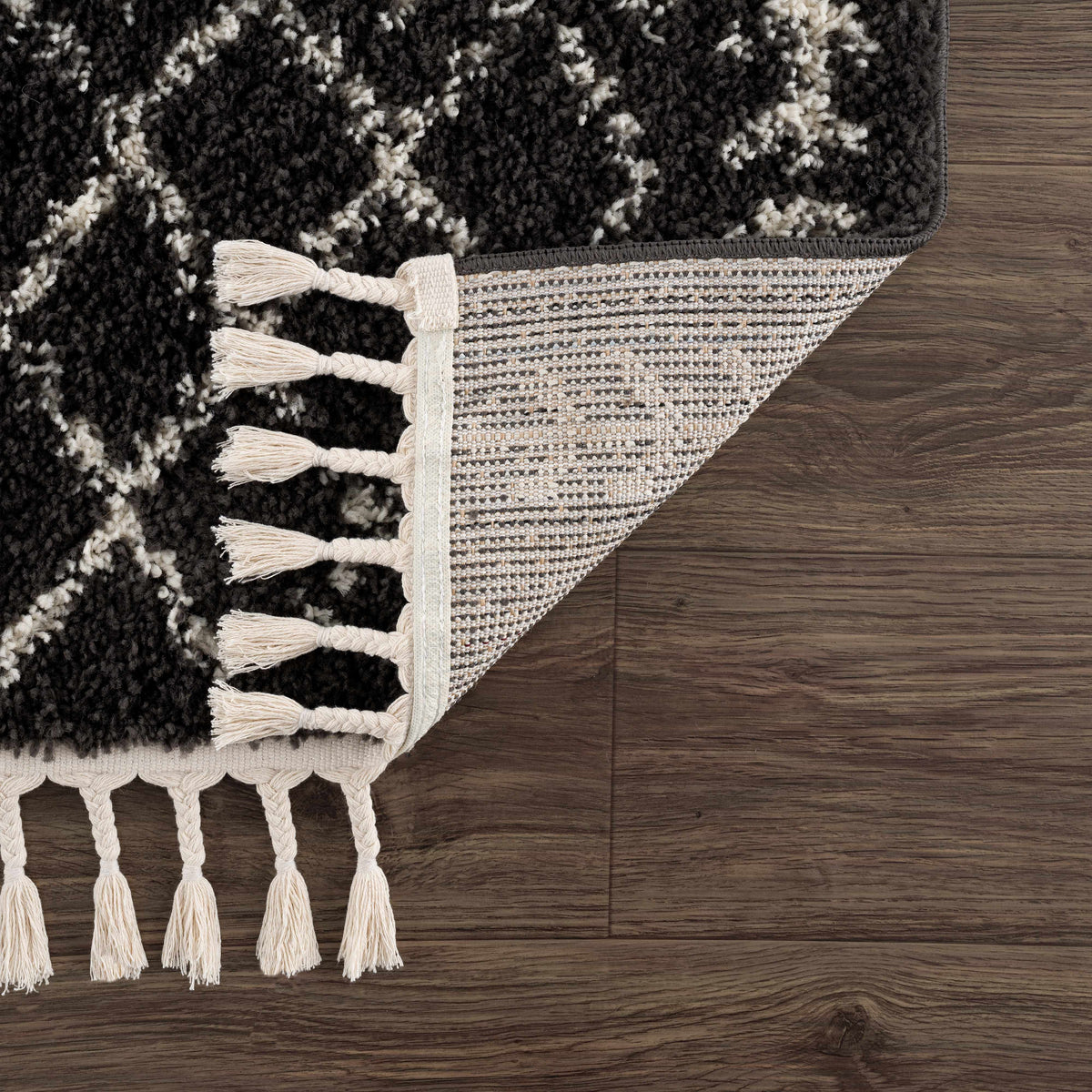 Hauteloom Thetford THET Charcoal Machine Made Polypropylene Rug