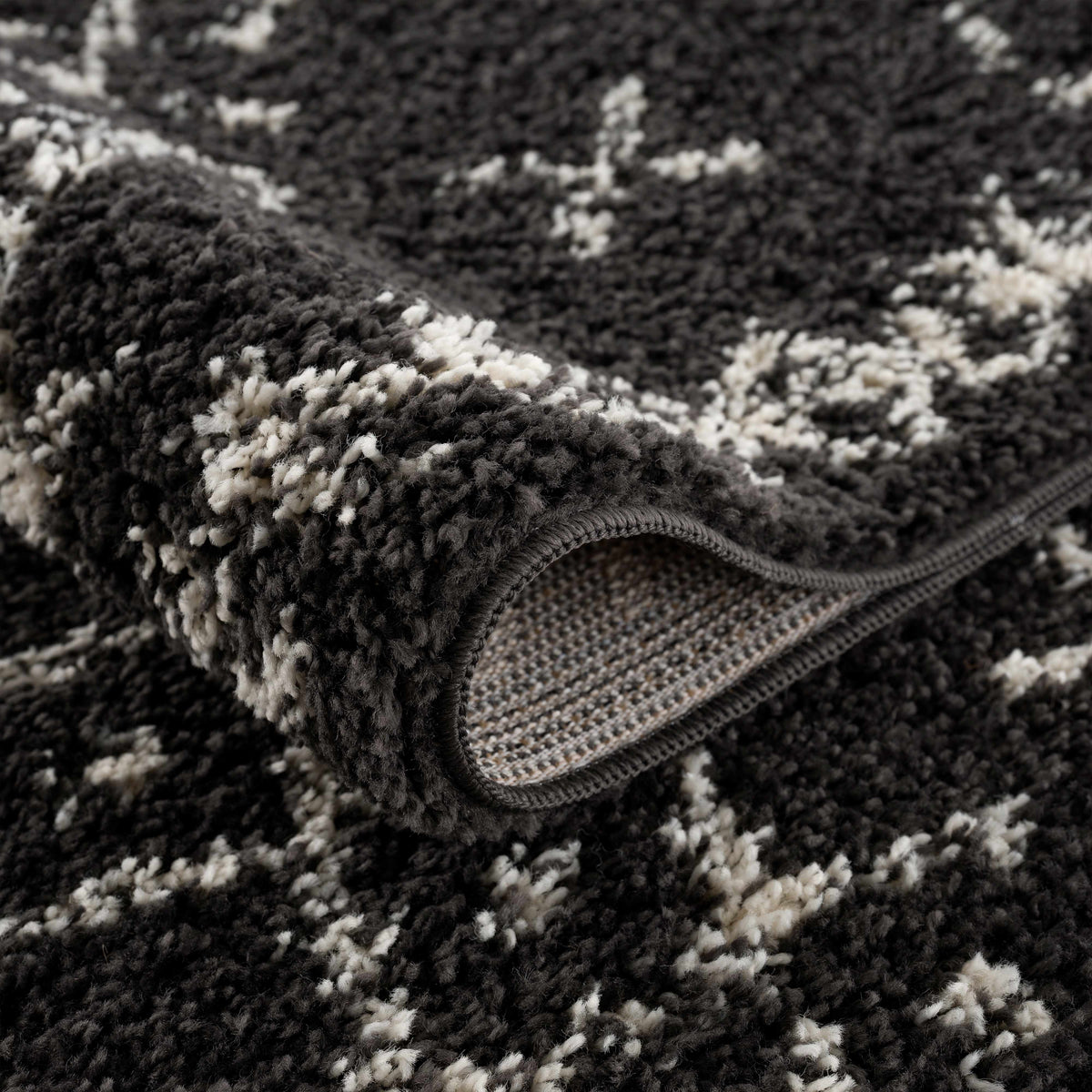 Hauteloom Thetford THET Charcoal Machine Made Polypropylene Rug
