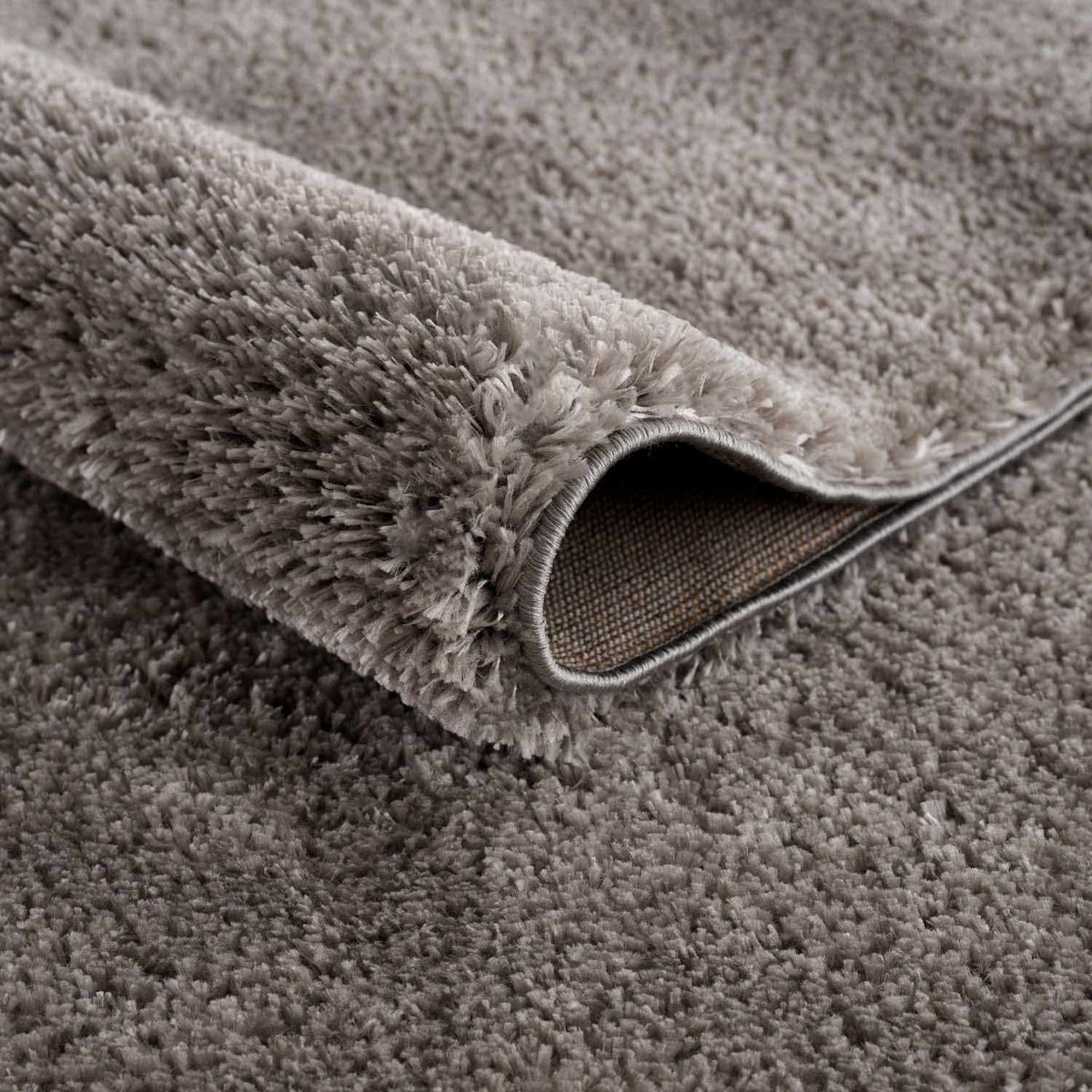 Hauteloom Heavenly HVL6205 Gray Machine Made Polyester Rug