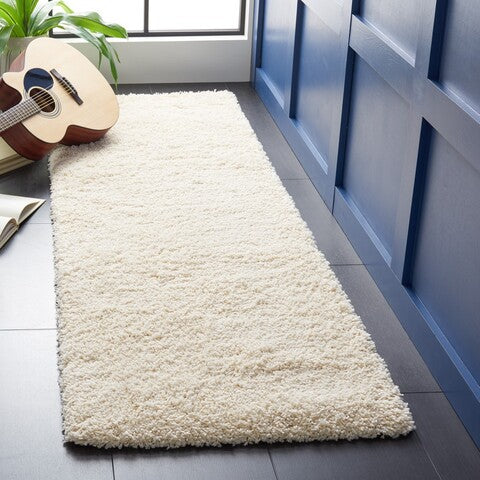 Safavieh Clearance Santa Monica Shag SGN725-1212 Ivory Rug