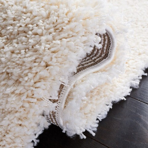 Safavieh Clearance Santa Monica Shag SGN725-1212 Ivory Rug